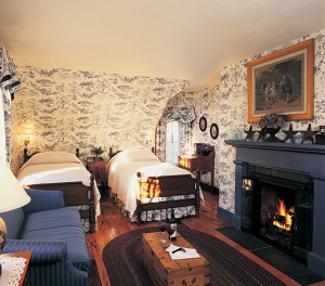 colonial-room-thumbnail