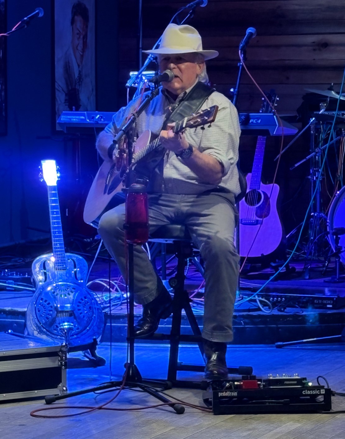 Live music at The Pitcher Inn